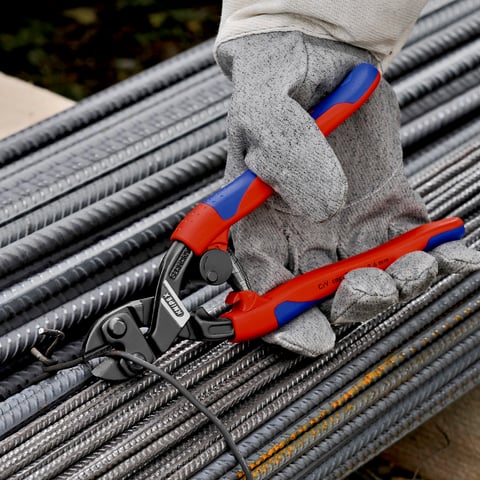 Knipex CoBolt® Kompakt-Bolzenschneider 71 12 200 mit schlanken Mehrkomponenten-Hüllen
