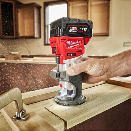 Milwaukee FUEL™ Akku-Kantenfräse M18 FTR8-0X 18V ohne Akku
