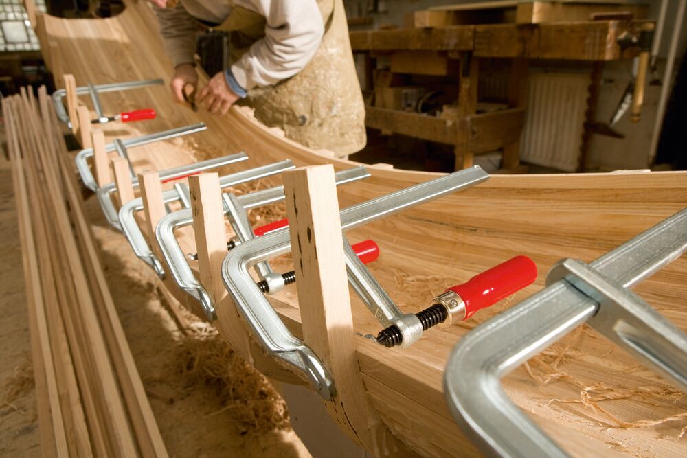 Bessey Ganzstahl-Schraubzwinge GZ30-10 300/100 mit Holzgriff