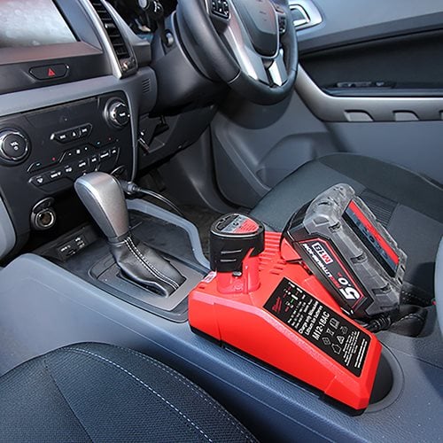 Milwaukee M12-18 AC Auto-Ladegerät