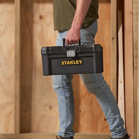 Stanley Kunststoffbox Essential 16" Metall STST1-75518 mit Organizer