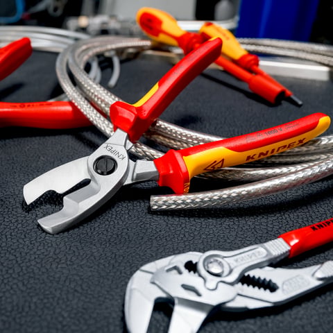 Knipex Kabelschere mit Doppelschneide 95 16 200 VDE-geprüft 200mm verchromt