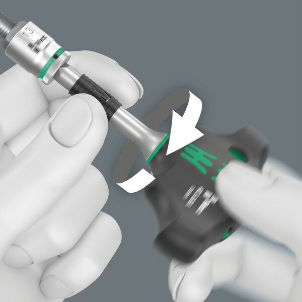 Fast-rotating sleeve