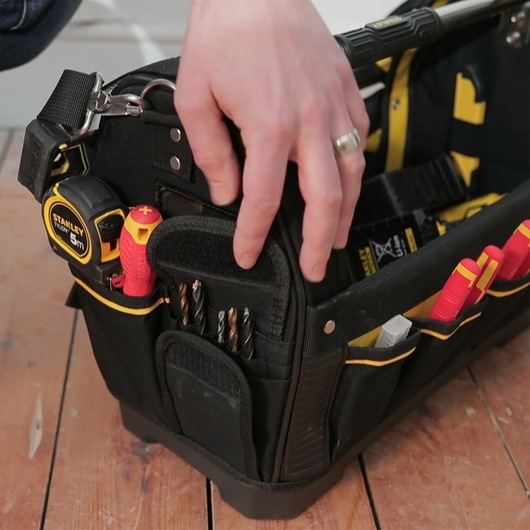 Stanley FatMax Offene Werkzeugtasche 18 Zoll 1-93-951 mit Stahlrahmen und Schultergurt