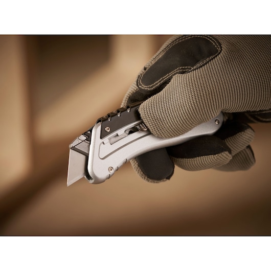 Stanley QuickSlide™ Sportmesser 0-10-810 mit Metallkorpus und werkzeuglosem Klingenwechsel