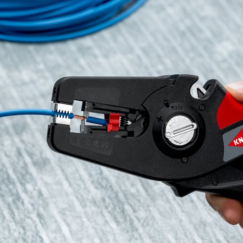 Knipex PreciStrip16® Automatische Abisolierzange 0,08-16 mm² mit Längenanschlag und Kabelschneider