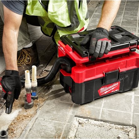 Milwaukee M18 FUEL™ PACKOUT™ Akku-Nass- und Trockensauger M18 FPOVCL-0