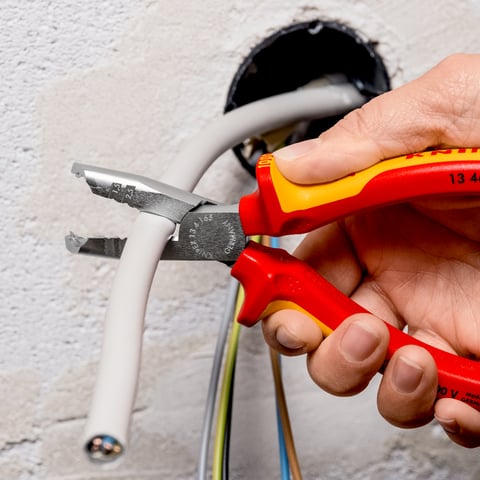 Knipex 13 46 165 VDE Abmantelungszange isoliert Mehrkomponenten-Hüllen verchromt 165 mm