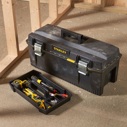 Stanley FatMax "Strukturschaum" Werkzeugbox 1-93-935 71cm IP53