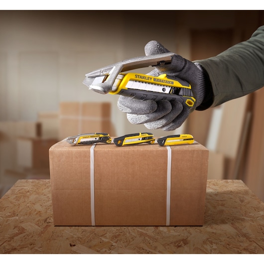 Stanley FATMAX Messer FMHT10594-0 mit Abbrechmechanismus 18mm