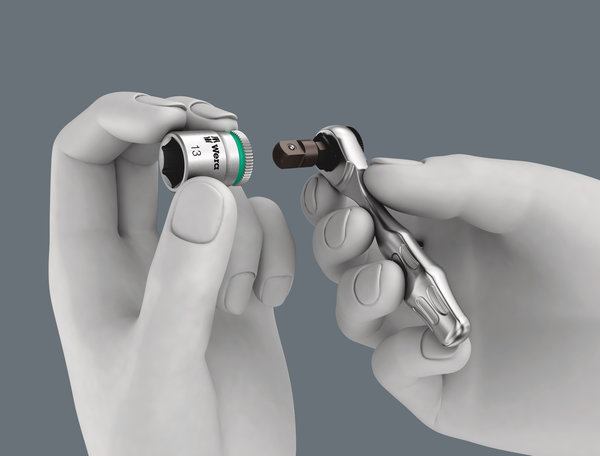 Bit ratchet also for sockets, Körperteil, Finger, Hand, Person, Rauchrohr