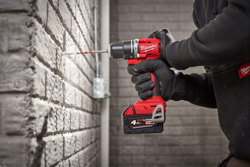 Milwaukee M18™ BLPDRC-422C Kompakter bürstenloser Akku-Schlagbohrschrauber 18V 60.5Nm