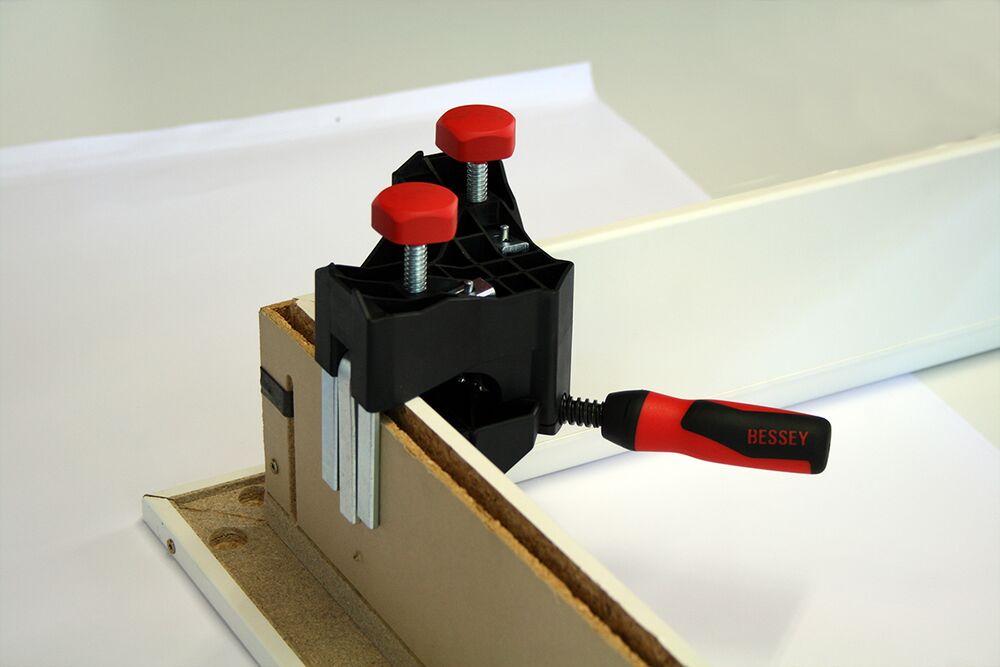 Bessey Winkel-Türfutter-Richtzwinge WTR 8-30mm