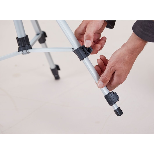 Stanley Alu-Stativ 1-77-201 mit 1/4 Zoll Gewinde und 54-154 cm Höhe