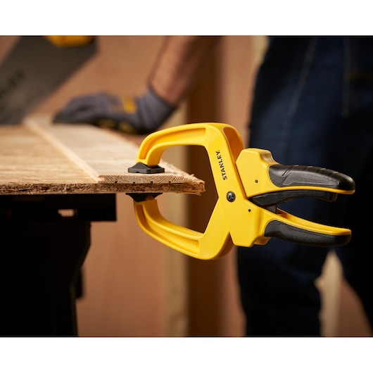 Stanley Federklemme STHT0-83200 100mm
