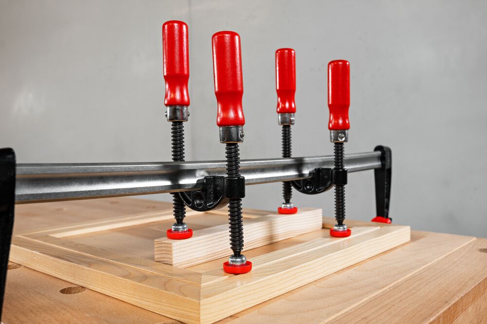 Bessey Kantenzwinge KT5-2 mit 2 Spindeln für Schraubzwingen bis 13 mm Schienendicke