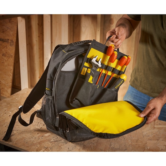 Stanley Werkzeugrucksack STST1-72335 35x44x16 cm Nylon mit Laptopfach