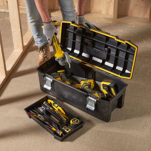 Stanley FatMax "Strukturschaum" Werkzeugbox 1-93-935 71cm IP53