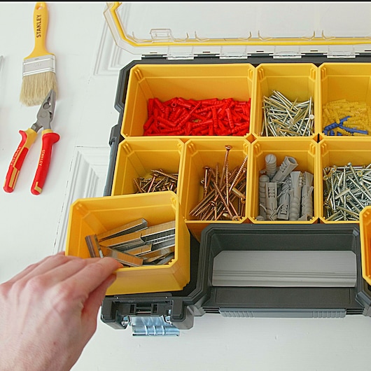 Stanley FATMAX Profi-Organizer 1-97-518 mit 10 Fächern, Metallverschlüssen und wasserdichtem Deckel