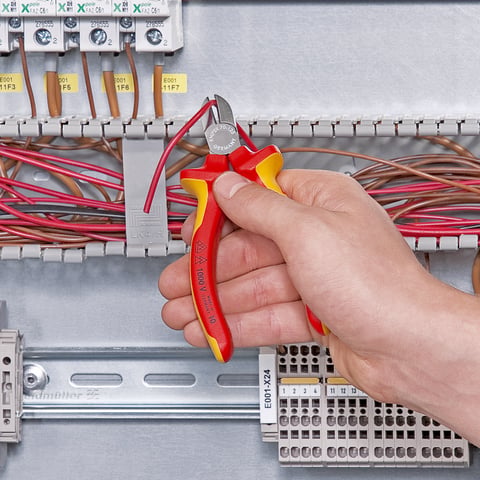 Knipex Seitenschneider 70 06 125 verchromt isoliert mit Mehrkomponenten-Hüllen VDE-geprüft 125 mm