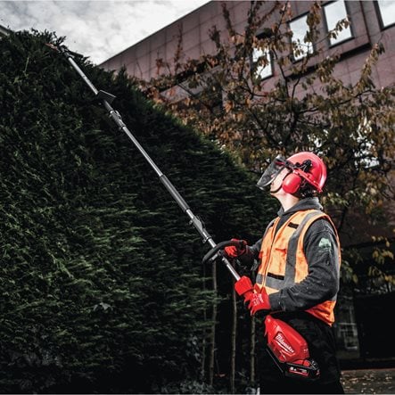 Milwaukee M18 FUEL™ QUIK-LOK™ Heckenscheren-Aufsatz M18 FOPH-HTA