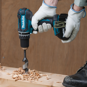 Makita Akku-Schlagbohrschrauber DHP482RFX9 18V 3Ah mit 2 Akkus, Ladegerät und 96-teiligem Zubehör-Set