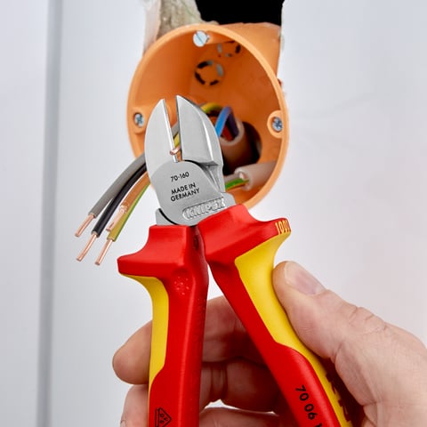 Knipex Seitenschneider 70 06 160 VDE isoliert mit Mehrkomponenten-Hüllen 160 mm