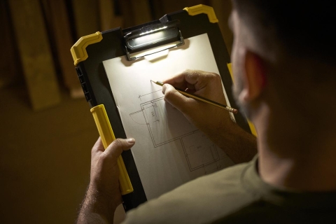 Stanley FATMAX Pro-Stack Klemmbrett FMST82721-1 mit Organizer und LED-Licht
