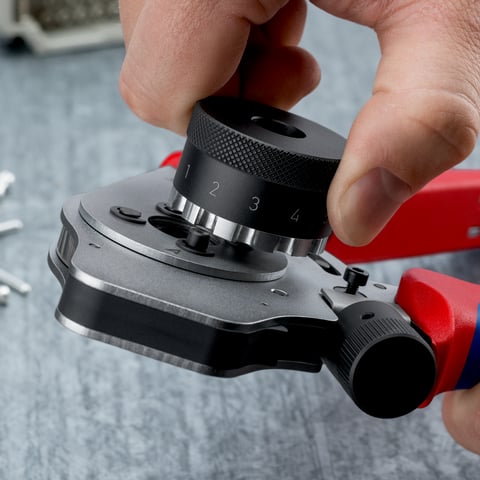 Knipex 97 59 65 HU1 Kontaktaufnahme für Hummel für Vierdorncrimpzange