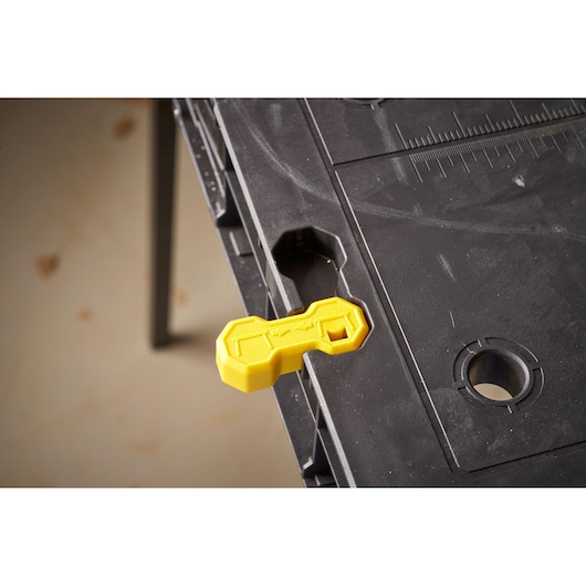 Stanley Essential Werkbank klappbar STST83492-1 bis 320kg belastbar