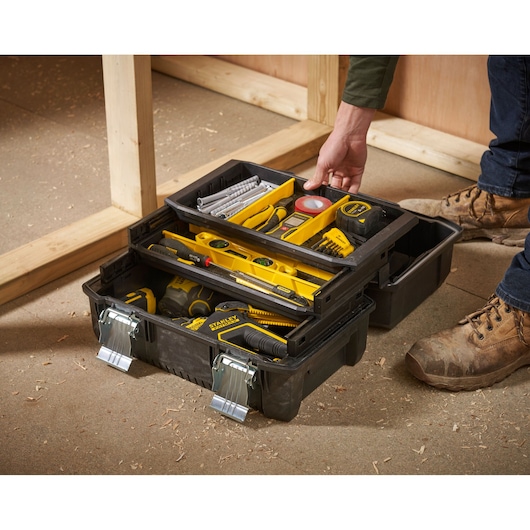 Stanley FatMax® Werkzeugkasten mit Auszügen 18 Zoll FMST1-71219