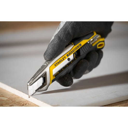 Stanley FATMAX Messer FMHT10594-0 mit Abbrechmechanismus 18mm