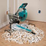 Makita Akku-Kapp- und Gehrungssäge DLS111ZU 2x18V LXT AWS