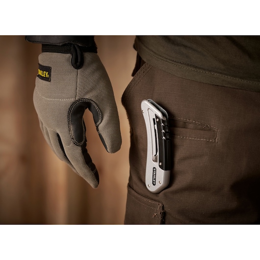 Stanley QuickSlide™ Sportmesser 0-10-810 mit Metallkorpus und werkzeuglosem Klingenwechsel