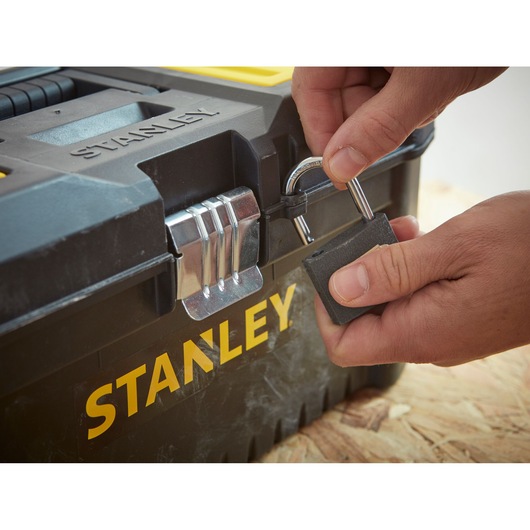 Stanley Essential-Box 16 Metall