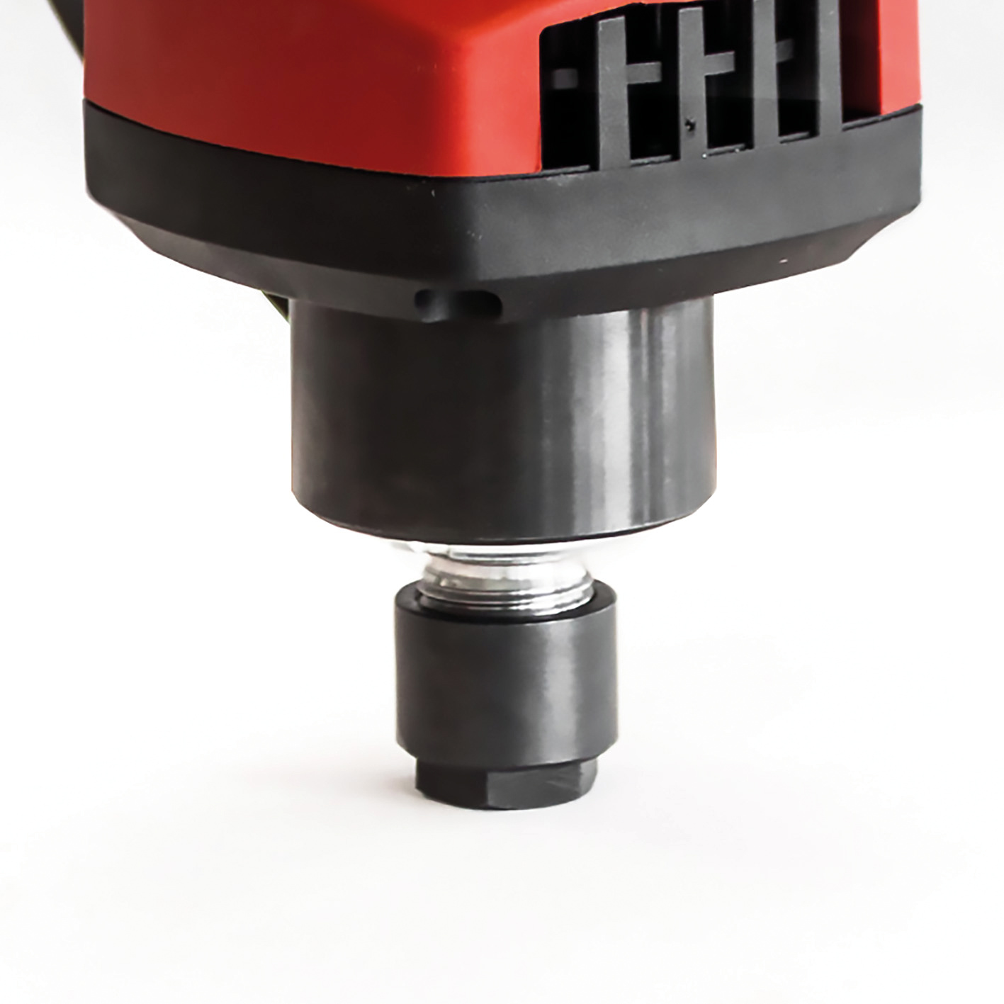 Die außergewöhnliche Präzision basiert auf der Abstimmung aller Bauteile und der Tatsache, dass Anker und Spindel aus einem Stück gefertigt und gewuchtet sind. Anwendungsbild, Gerät, Elektrische Bohrmaschine, Werkzeug