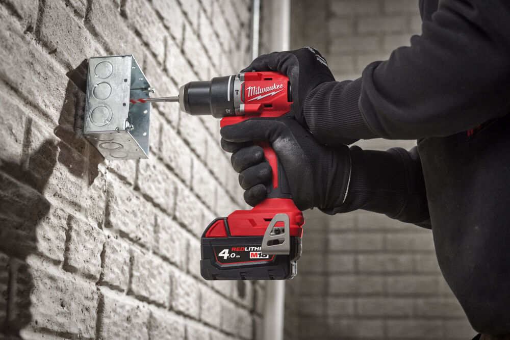 Milwaukee M18™ BLPDRC-422C Kompakter bürstenloser Akku-Schlagbohrschrauber 18V 60.5Nm