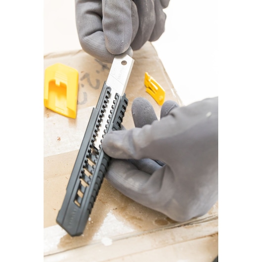 Stanley Cuttermesser SM 18 mm 0-10-151