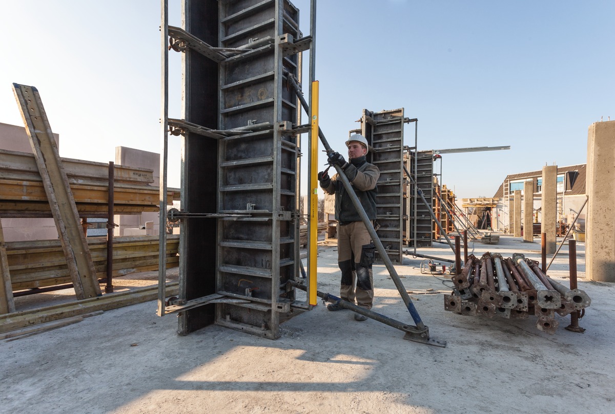 Stabila Wasserwaage Type 80 ASM 180cm mit Seltenerd-Magnetsystem