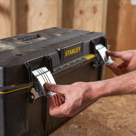 Stanley FatMax "Strukturschaum" Werkzeugbox 1-93-935 71cm IP53