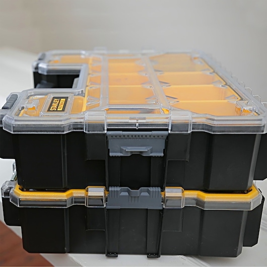 Stanley FATMAX Profi-Organizer 1-97-518 mit 10 Fächern, Metallverschlüssen und wasserdichtem Deckel
