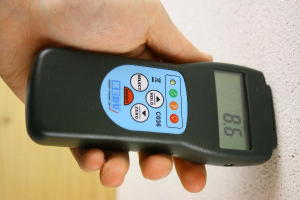 hedue Feuchtigkeitsmessgerät C036 LC-Display Sucher- und Nadelmodus 5,0 cm Messtiefe