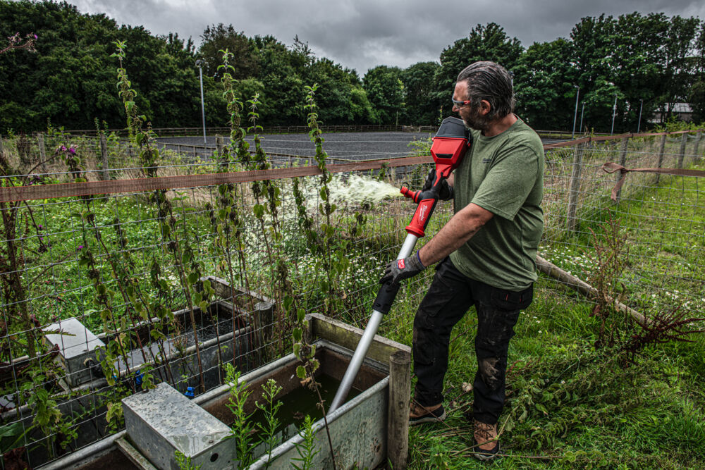 Milwaukee M18™ BLSWP-801 HYDROPASS™ Akku-Tauchpumpe 18V 8,0 Ah