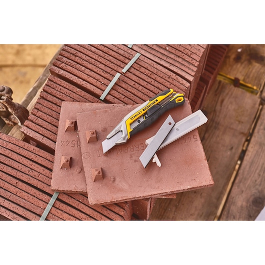 Stanley FATMAX Messer FMHT10594-0 mit Abbrechmechanismus 18mm