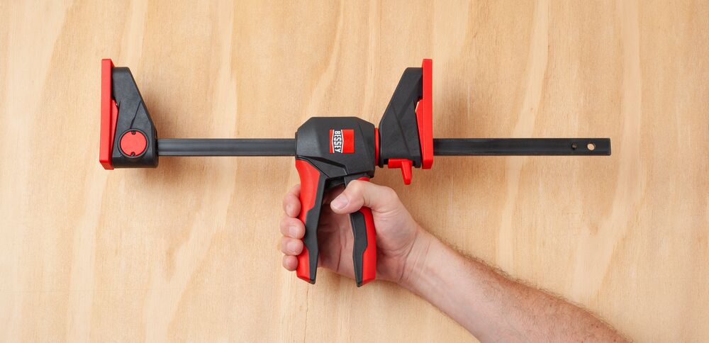 Bessey Einhandzwinge EZ360M-15 mit drehbarem Griff 150mm Spannweite 60mm Ausladung 750N
