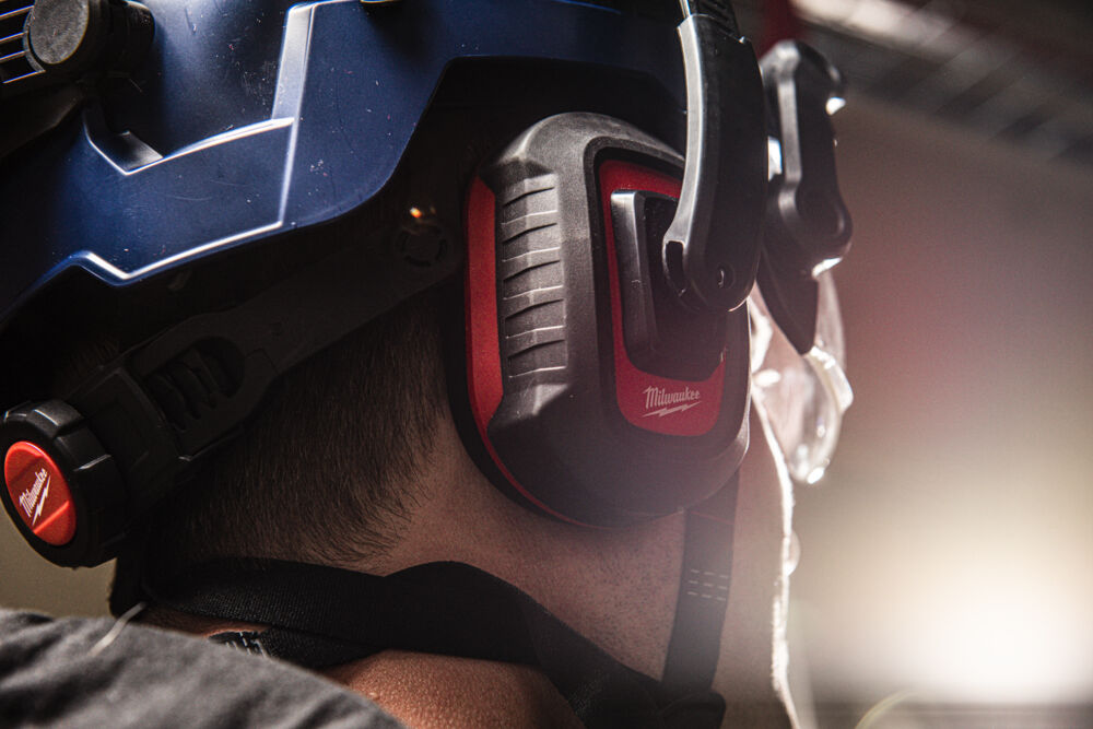 Milwaukee BOLT™ LP Kapselgehörschutz SNR 30 dB für BOLT Helm