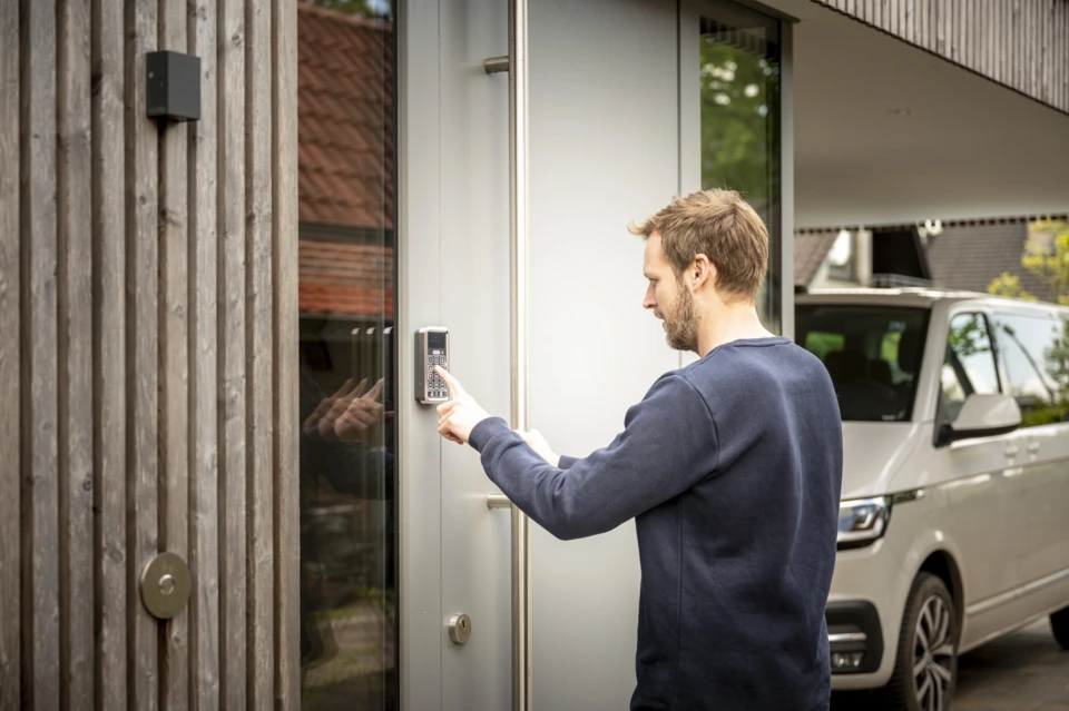 Abus Bluetooth®-Tastatur HomeTec Pro CFT3100 S silber