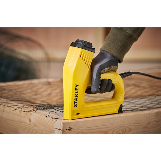 Stanley TRE550 Elektrotacker und Nagler 6-TRE550 800W Typ G Klammern