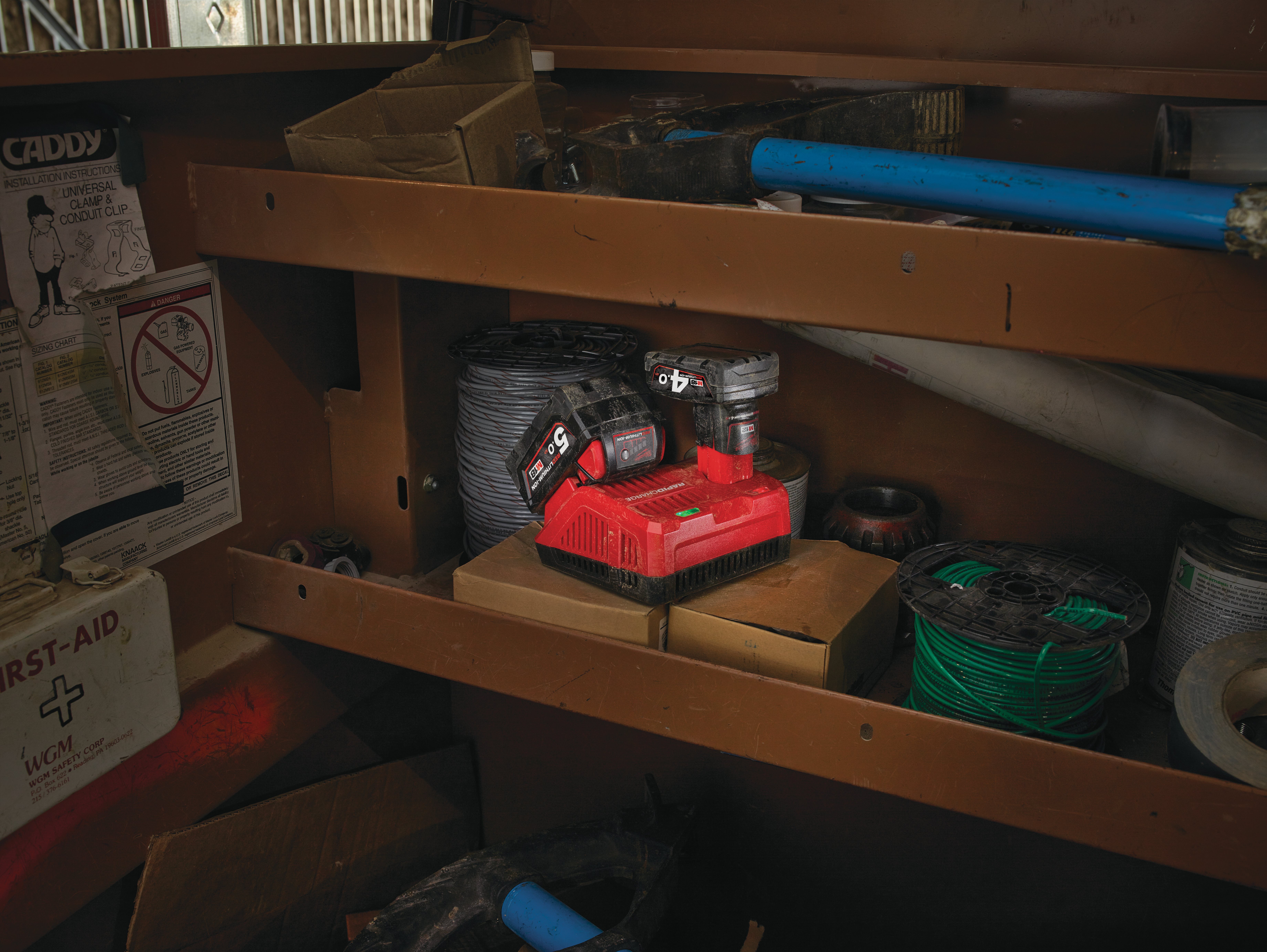 Milwaukee M12-18 FC Akku-Schnellladegerät 12-18V REDLITHIUM-ION
