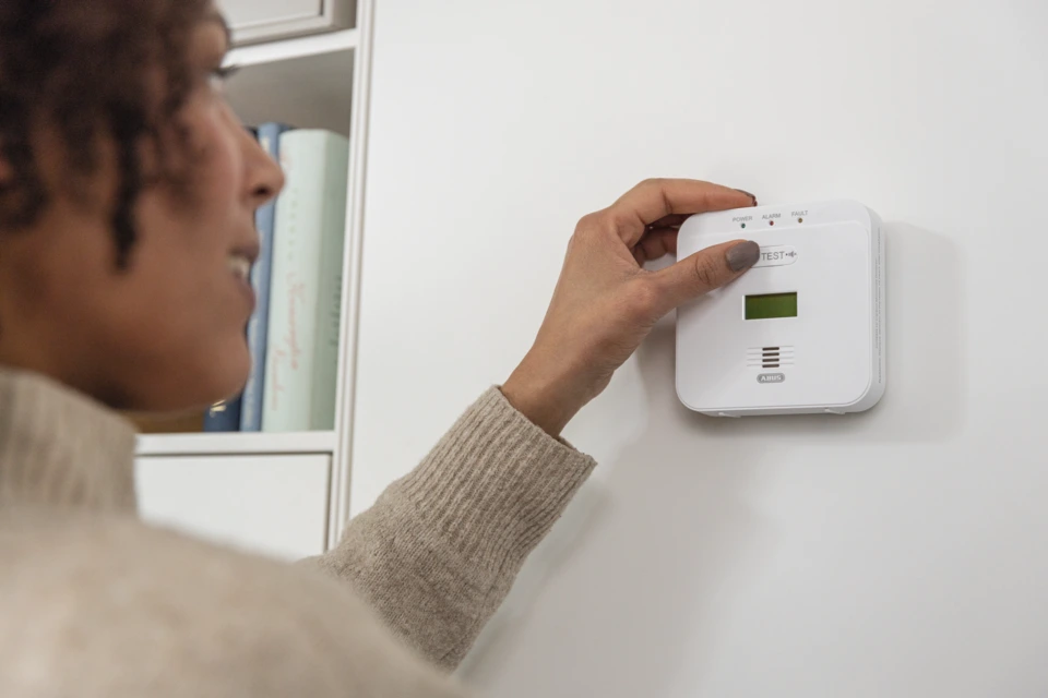 Abus Kohlenmonoxid-Warnmelder COWM510 batteriebetrieben 85dB 60m²